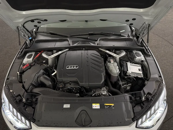 AUDI A4 (2022) — foto 6 van 31