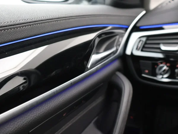 BMW 5 Reeks (2020) — foto 15 van 28