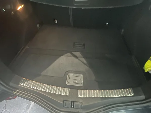 Renault Mégane Grand Tour (2018) — foto 17 van 24