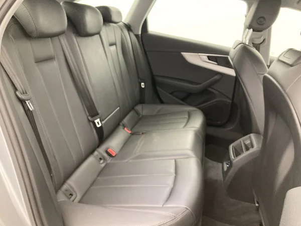 AUDI A4 Avant (2020) — foto 28 van 36