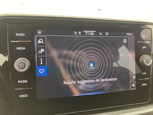 VOLKSWAGEN T-Roc (2022) — foto 15 van 35