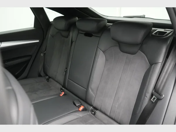 AUDI Q5 Sportback (2022) — foto 3 van 29