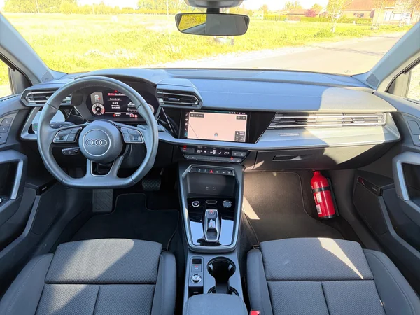 AUDI A3 Sportback (2025) — foto 10 van 20