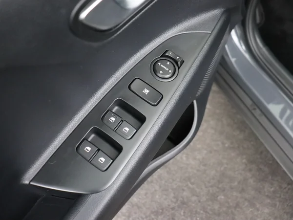 KIA Stonic (2023) — foto 16 van 23