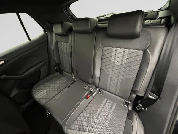 VOLKSWAGEN T-Cross (2026) — foto 10 van 23