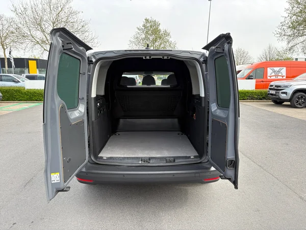 VOLKSWAGEN Caddy Maxi (2024) — foto 20 van 20