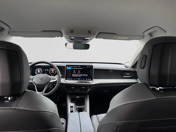 VOLKSWAGEN Passat SW (2026) — foto 9 van 22