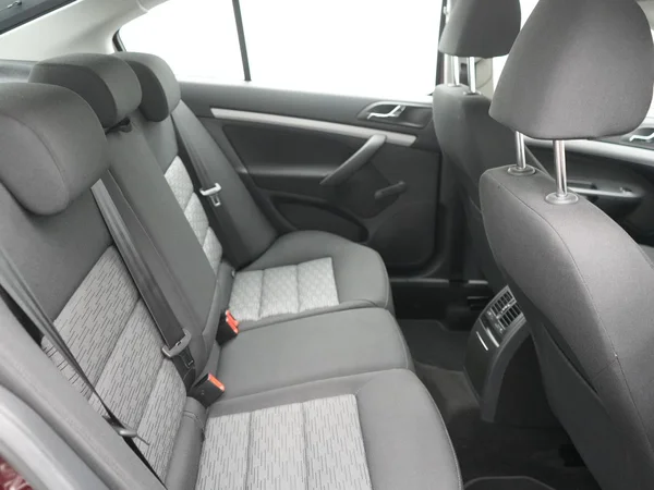 SKODA Octavia (2012) — foto 6 van 19