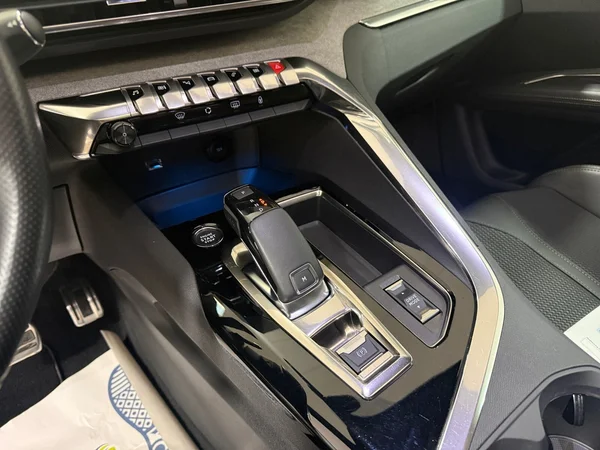 Peugeot 3008 (2022) — foto 9 van 30