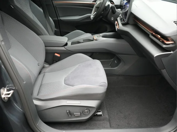 CUPRA Raval (2025) — foto 10 van 10
