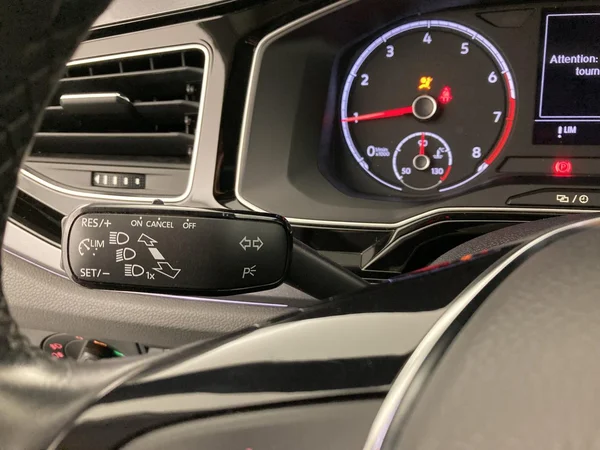 VOLKSWAGEN Polo (2021) — foto 17 van 36