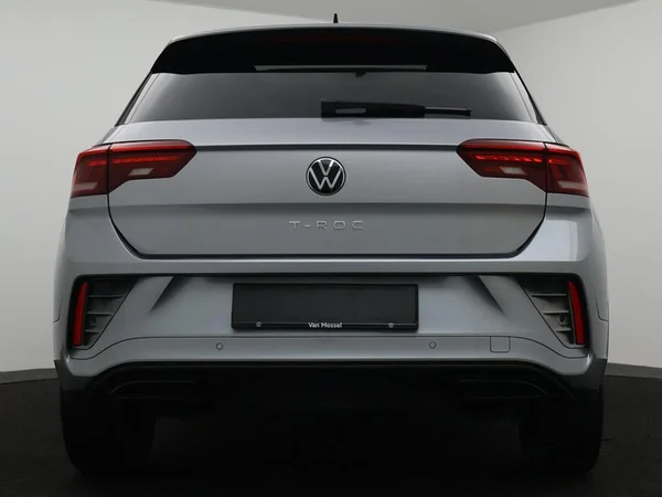 VOLKSWAGEN T-Roc (2023) — foto 6 van 24