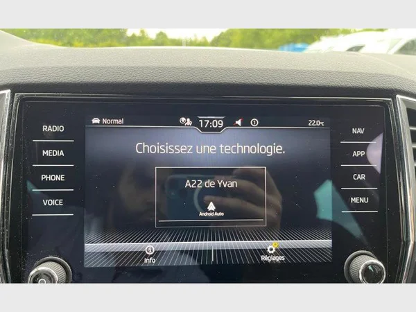 Skoda Karoq (2022) — foto 11 van 30