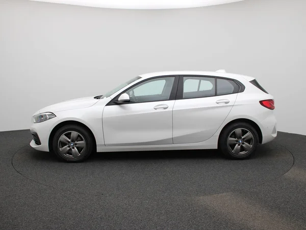 BMW 1 Reeks (2023) — foto 34 van 38