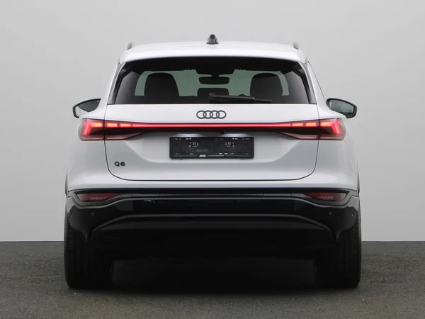 AUDI Q6 e-tron (2025) — foto 21 van 23