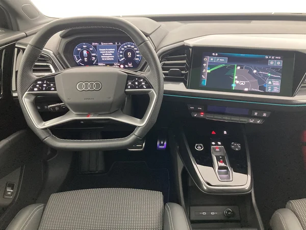 AUDI Q4 e-tron (2022) — foto 29 van 30