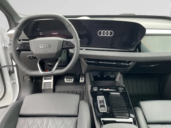AUDI Q6 e-tron (2024) — foto 15 van 24