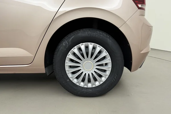 Volkswagen Polo (2019) — foto 18 van 21
