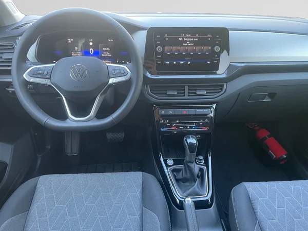 VOLKSWAGEN T-Cross (2025) — foto 13 van 14