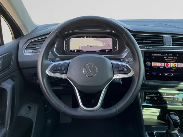 VOLKSWAGEN Tiguan (2025) — foto 21 van 24
