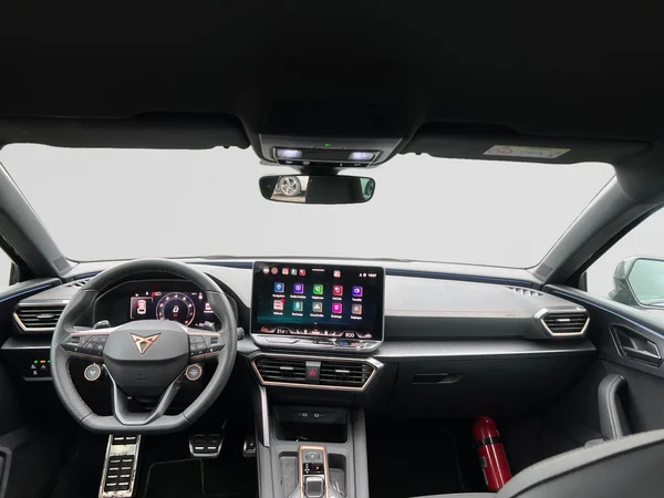 CUPRA Leon ST e-Hybrid (PHEV) (2025) — foto 2 van 25