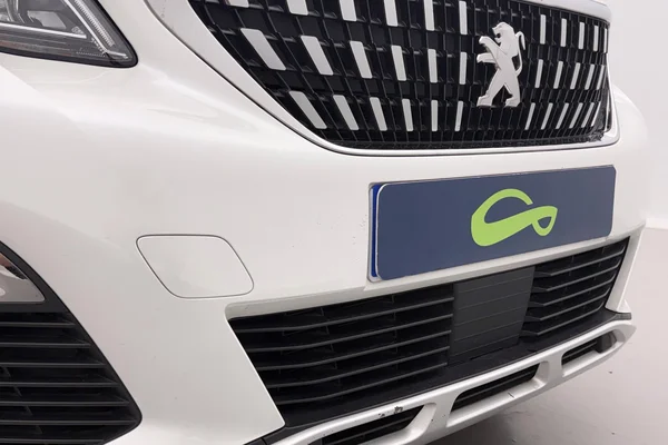 Peugeot 3008 (2019) — foto 17 van 29