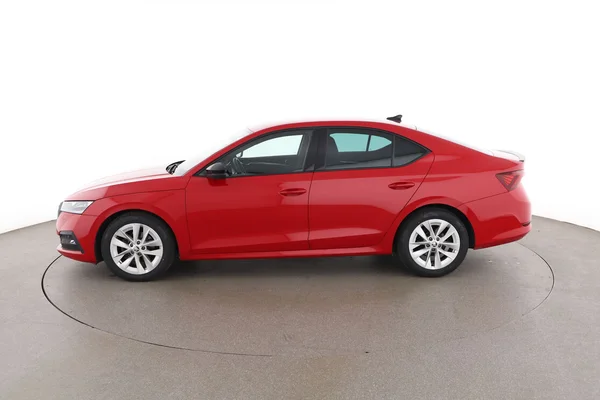 Skoda Octavia (2022) — foto 9 van 16