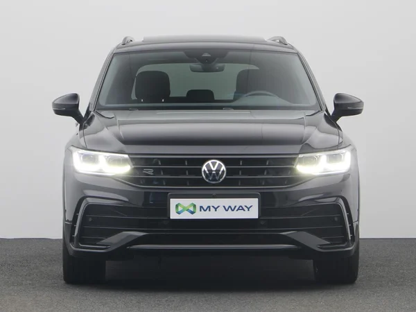 VOLKSWAGEN Tiguan (2021) — foto 19 van 23