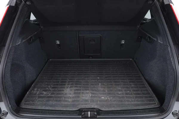 Volvo XC40 (2021) — foto 8 van 16