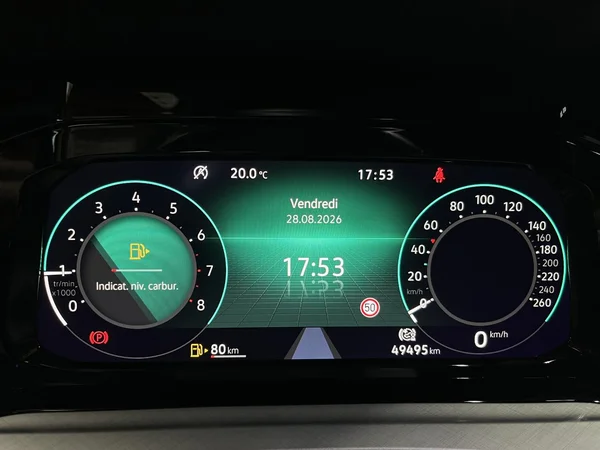 VOLKSWAGEN Golf VIII (2023) — foto 3 van 18