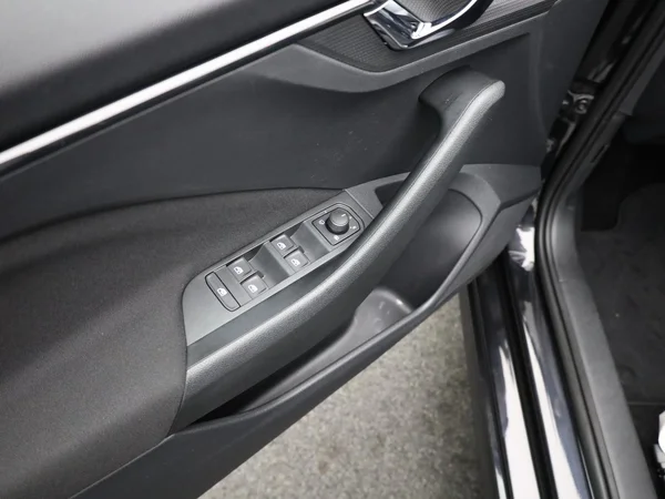SKODA Kamiq (2022) — foto 6 van 21