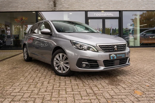 Peugeot 308 (2021) — foto 63 van 64