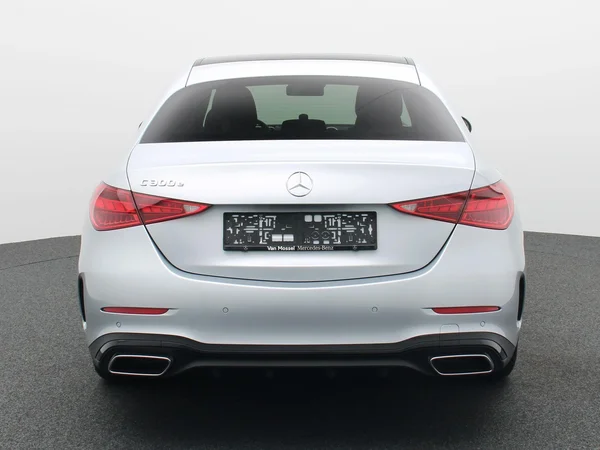 Mercedes-Benz C-Klasse (2025) — foto 21 van 25