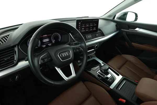 Audi Q5 (2021) — foto 2 van 16