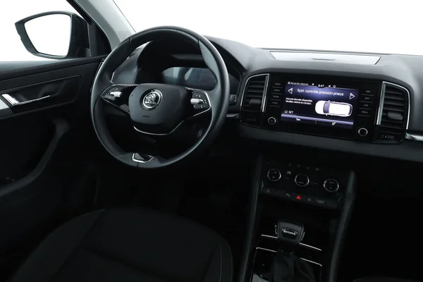 Skoda Karoq (2023) — foto 4 van 16
