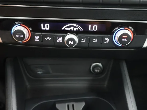 Audi Q2 (2023) — foto 7 van 24