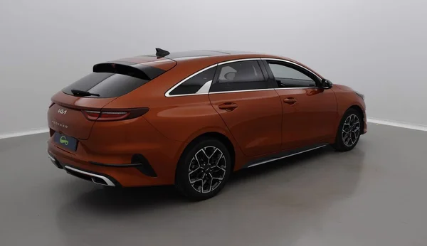 Kia Proceed - 2022 (2024) — foto 2 van 30