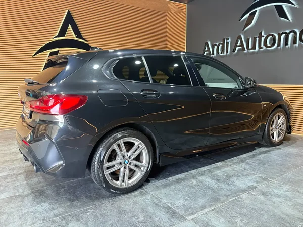 Bmw 118 (2021) — foto 17 van 25