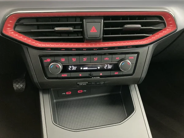 SEAT Ibiza 5P/D (2022) — foto 17 van 36