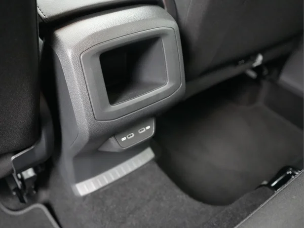 VOLKSWAGEN T-Cross (2026) — foto 16 van 24