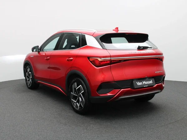BYD ATTO 3 (2023) — foto 12 van 33