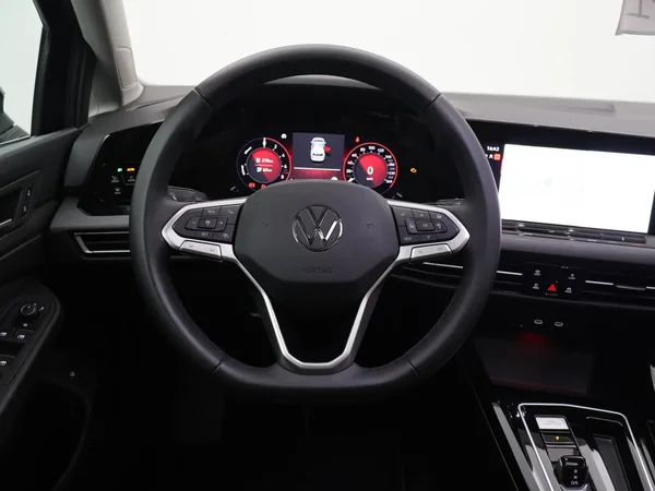 Volkswagen Golf (2024) — foto 3 van 27