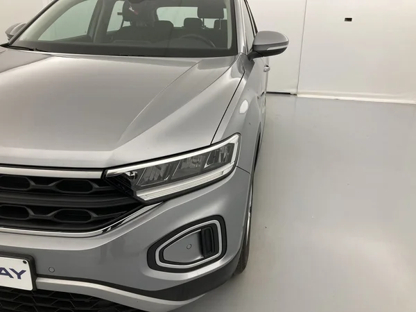 VOLKSWAGEN T-Roc (2022) — foto 26 van 35