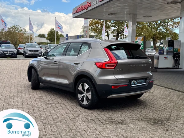 Volvo XC-40 (2020) — foto 24 van 44