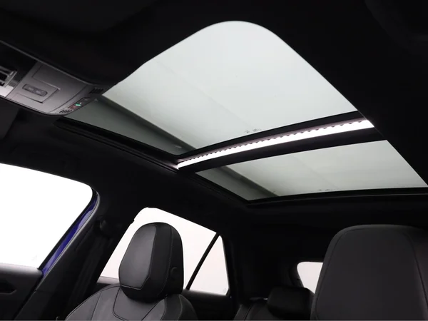 VOLKSWAGEN T-Roc (2023) — foto 16 van 23