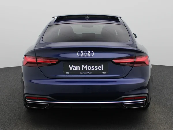 Audi A5 (2022) — foto 35 van 39