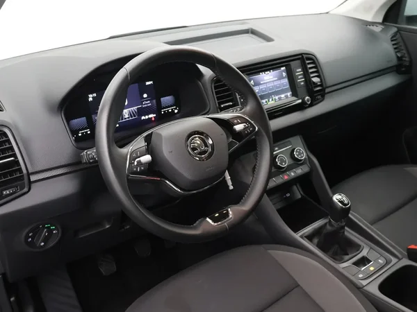 Škoda Karoq (2023) — foto 15 van 29