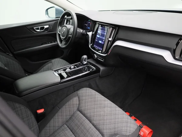 Volvo V60 (2022) — foto 31 van 41