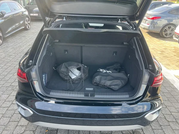 AUDI A3 Allstreet PHEV (2025) — foto 13 van 24