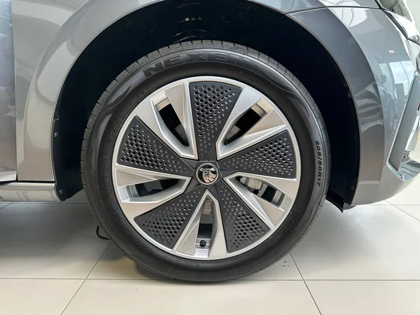 SKODA Scala (2024) — foto 11 van 19